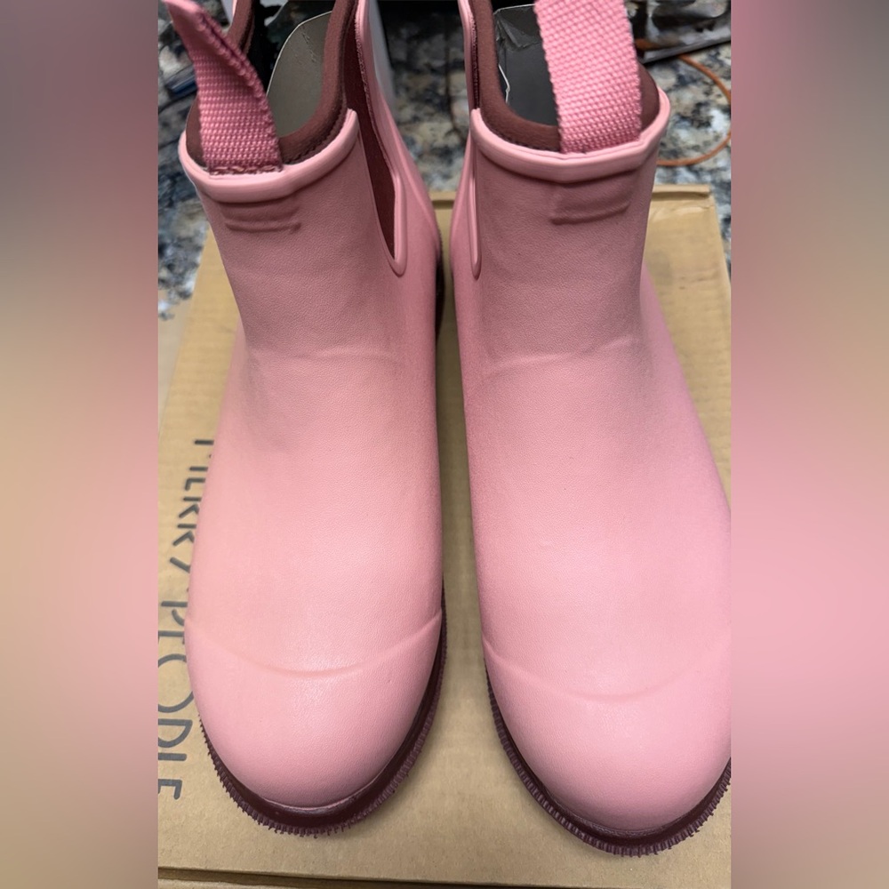 Pink Women's Ankle Booties - Sleek Pull-On Style